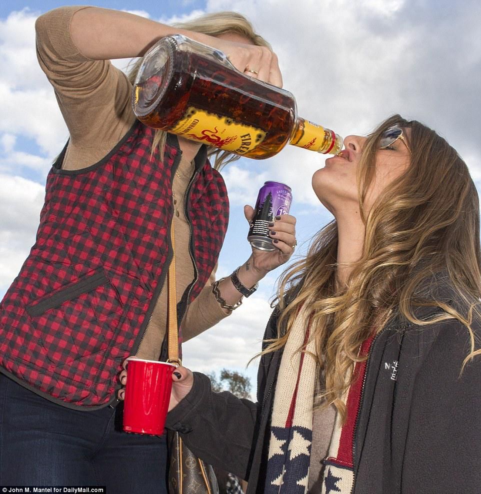 oh my god twitter doesn’t include alt text from images in their API