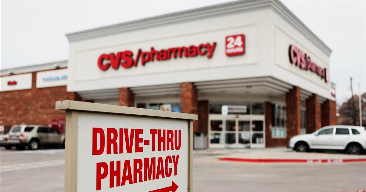 oh my god twitter doesn’t include alt text from images in their API