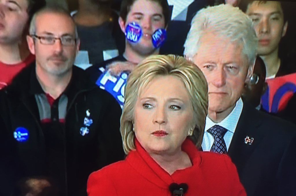 oh my god twitter doesn’t include alt text from images in their API