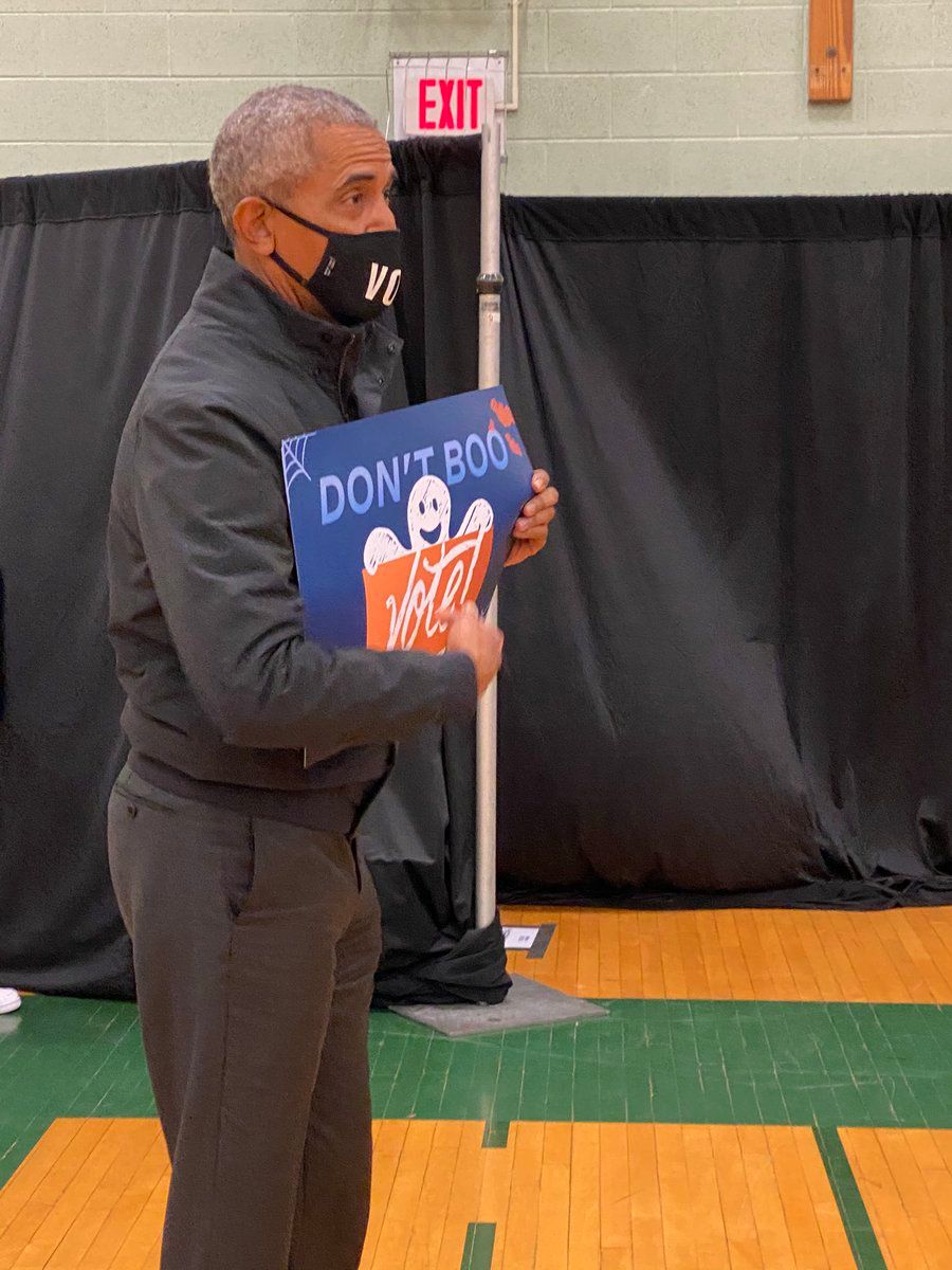 oh my god twitter doesn’t include alt text from images in their API