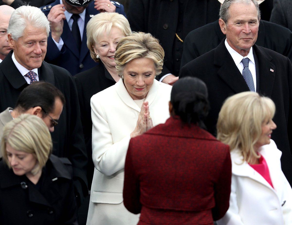 oh my god twitter doesn’t include alt text from images in their API