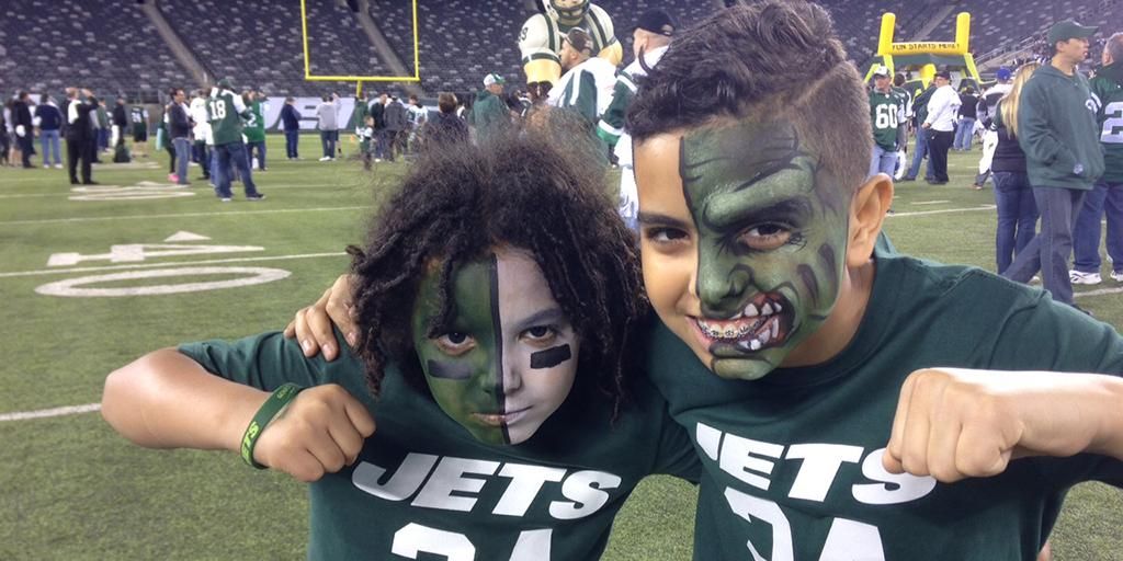 oh my god twitter doesn’t include alt text from images in their API