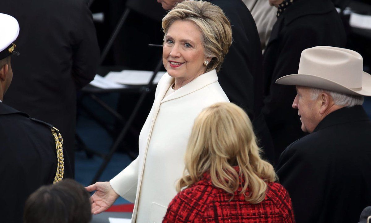 oh my god twitter doesn’t include alt text from images in their API